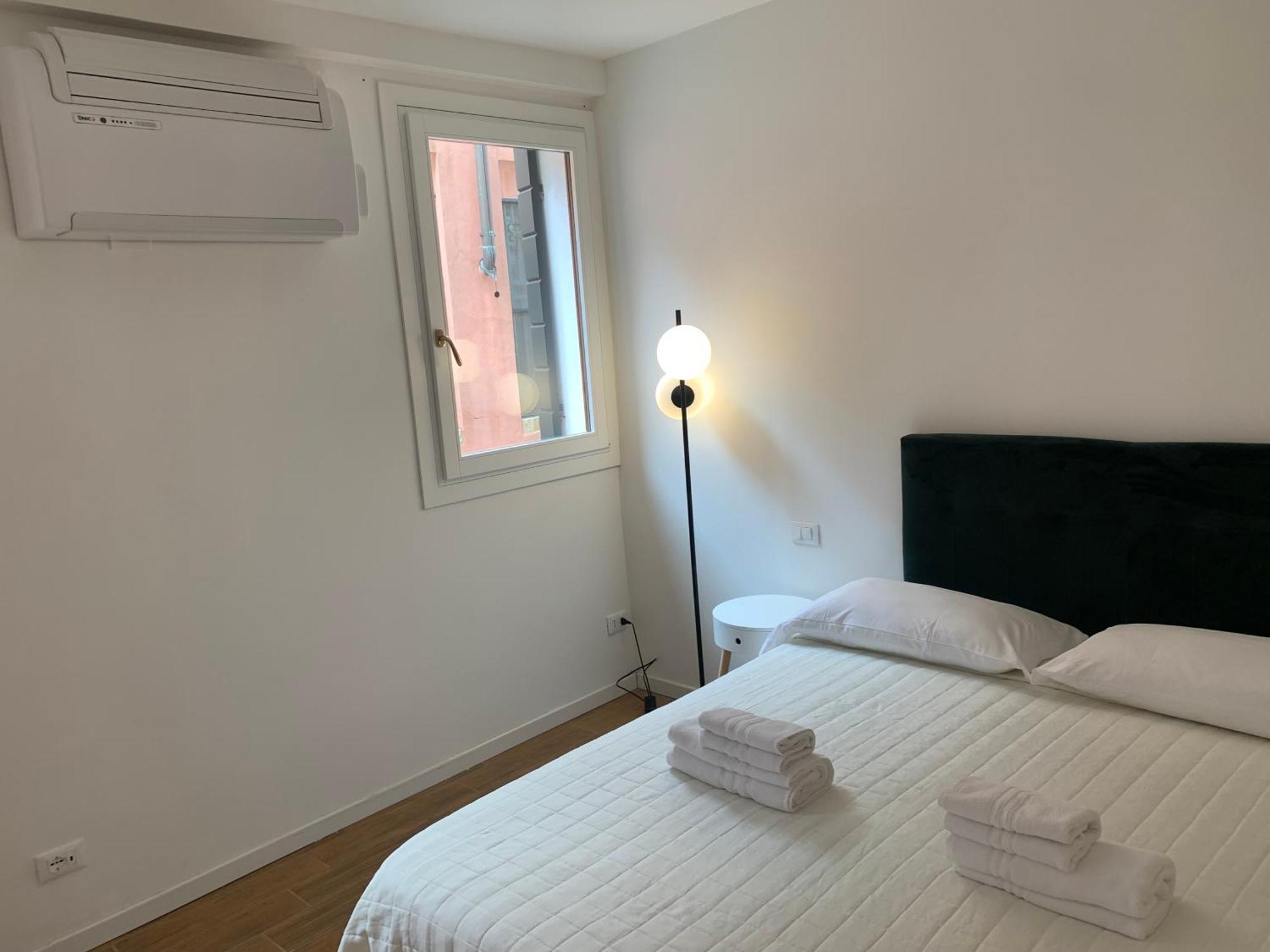 Appartamento Con Cortile Venice Luaran gambar